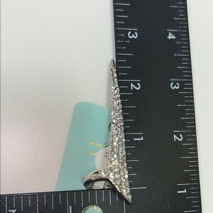 Silver Rhinestone Ring with Sparkling Embellishments